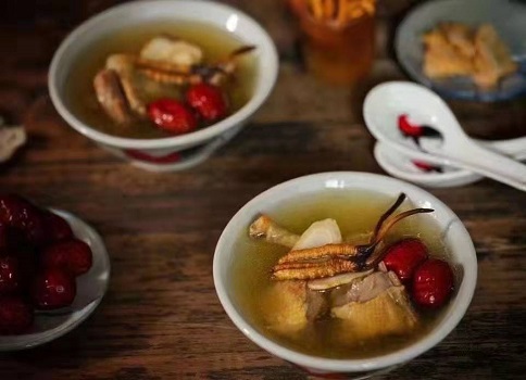 三類人不能吃冬蟲(chóng)夏草，你知道這個(gè)事嗎