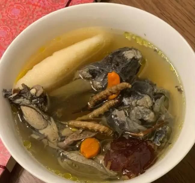 冬蟲(chóng)夏草和哪些食材可以一起煲湯？