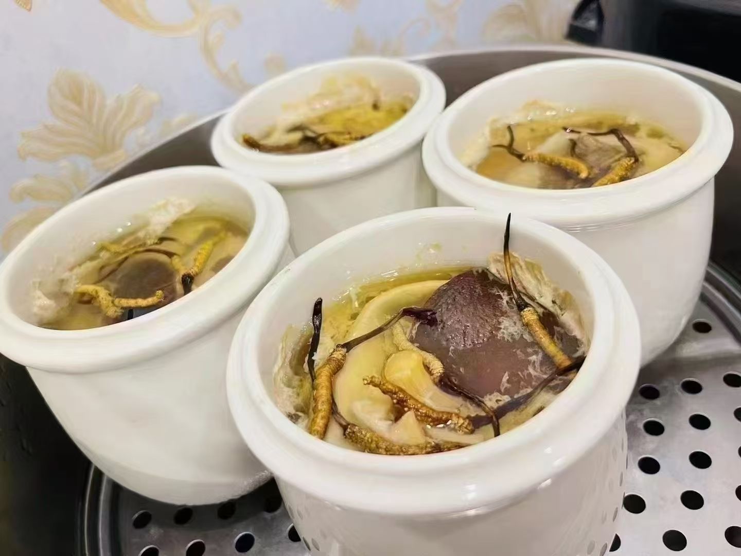 冬蟲夏草燉什么最好？5種黃金搭配讓滋補效果翻倍